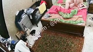ديوث قطري يسجل فيلم سكس مع زوجته البيضه